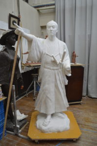 吉田松陰銅像、生誕の地、萩市へ
